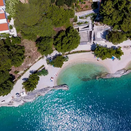 By The Sea Brela, Makarska - 18814 Apartment
